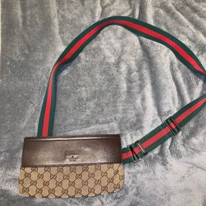 Gucci Crossbody Pouch